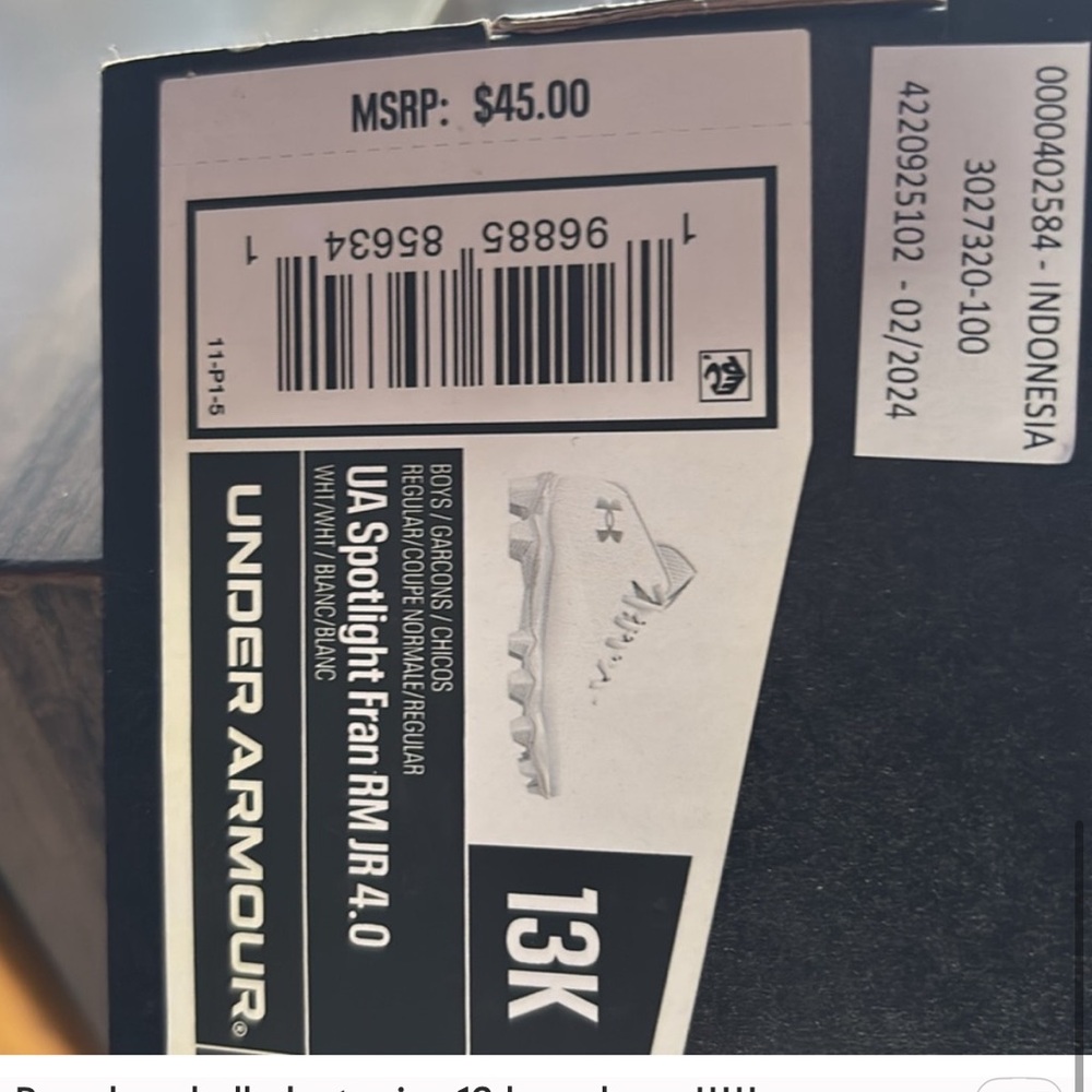 Boys baseball shoes